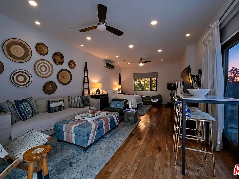 2035 De Mille Dr — Photo 25