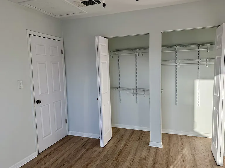8003 Beach Dr #A — Photo 22