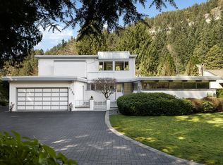 5735 Bluebell Dr, West Vancouver, BC