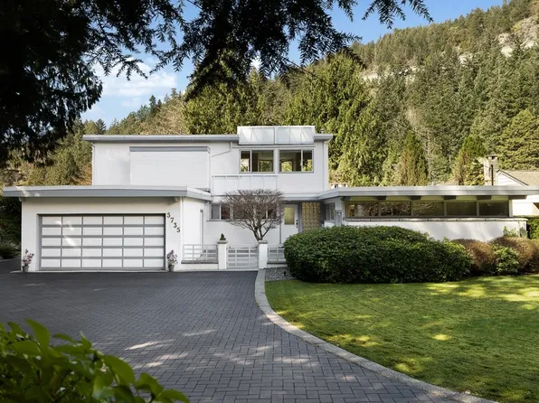 5735 Bluebell Dr, West Vancouver, BC V7W 1T2