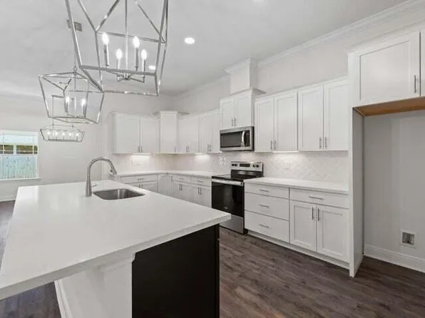3334 Santa Rosa Dr, Gulf Breeze, FL 32563
