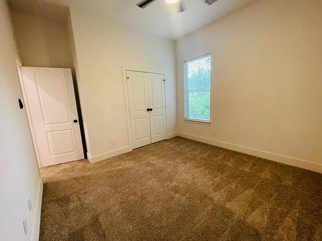 5312 Denmark St — Photo 8