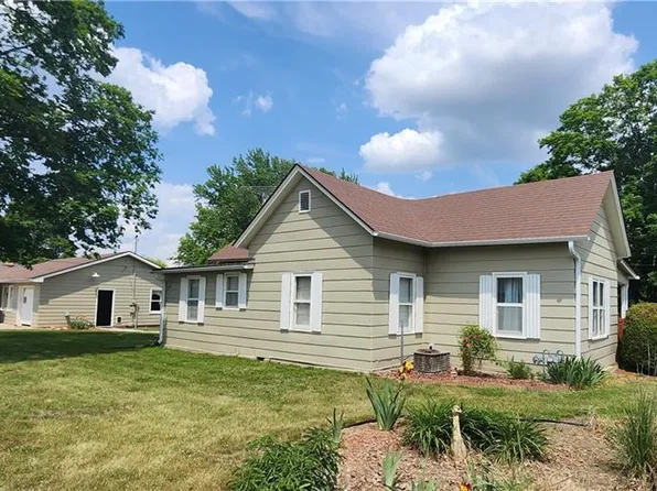 111 S Pine St, Gallatin, MO 64640