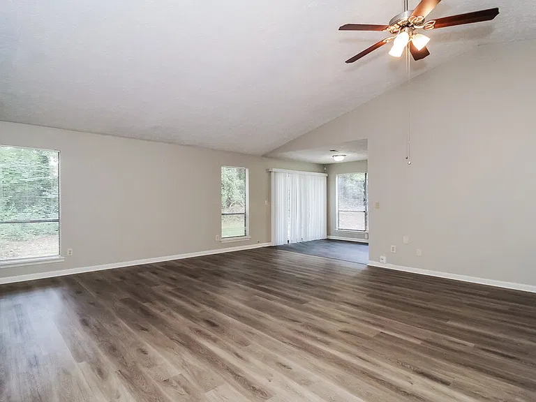 8924 Wesley Pl — Photo 5
