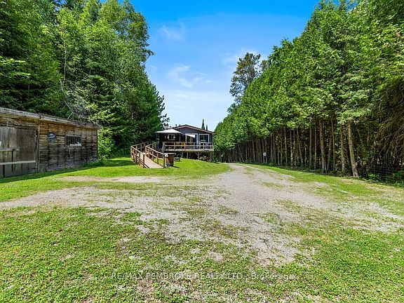 3rd image of 194 Klondike Rd