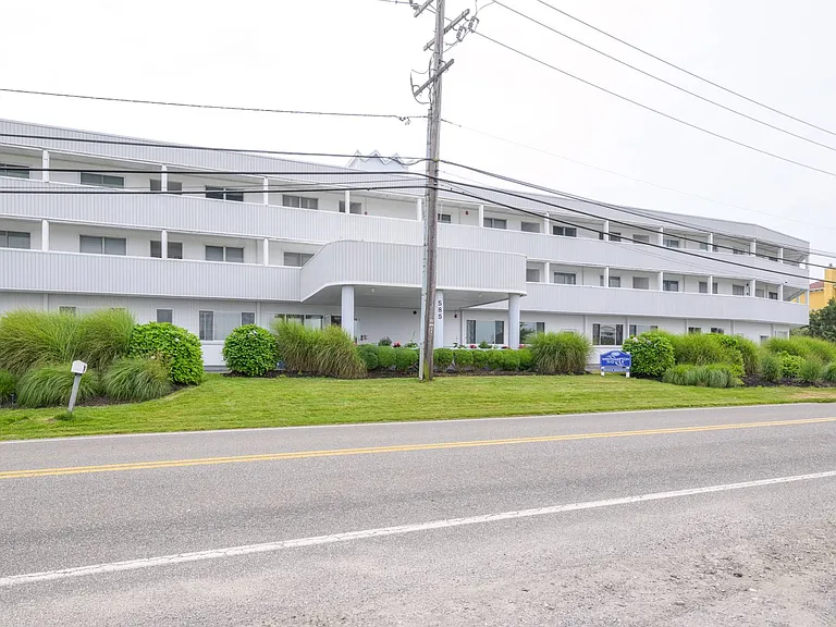 585 Dune Rd #29B — Photo 11