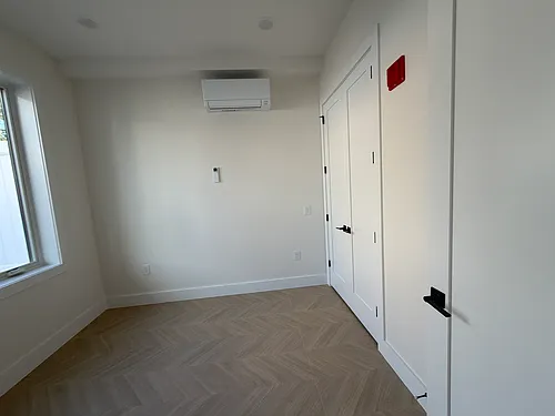 40 Lembeck Ave Photo 1