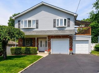 7 Knollwood Ave, Bayville, NY 11709