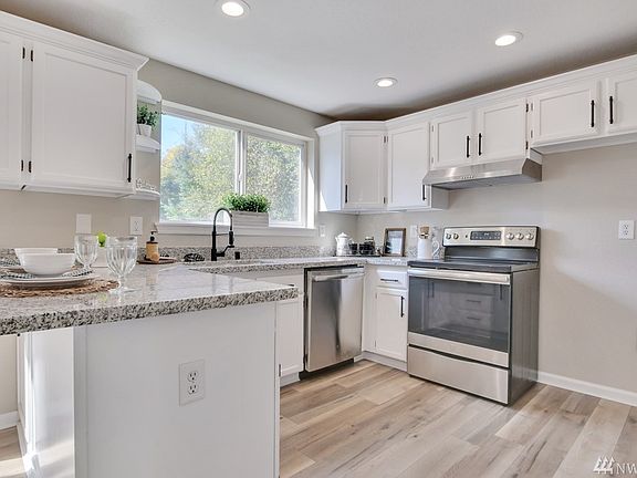 4th image of 8102 Tanwax Dr SE
