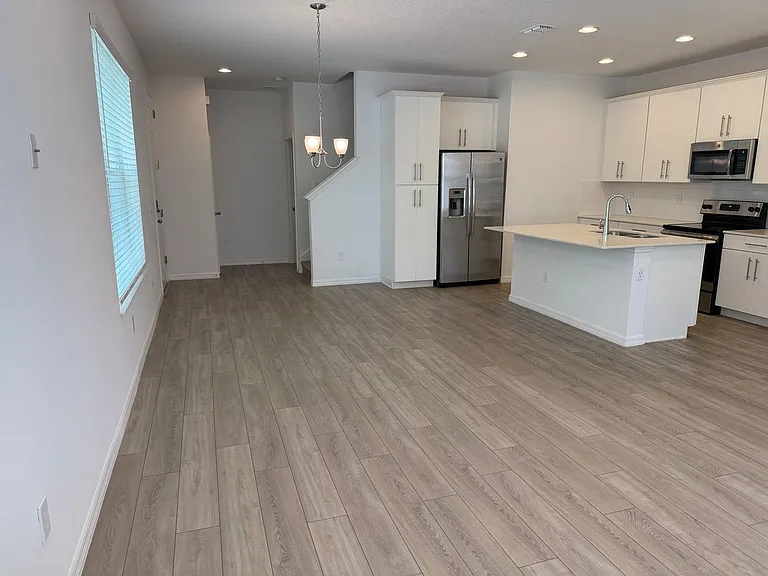8191 Mosaic Ln — Photo 3