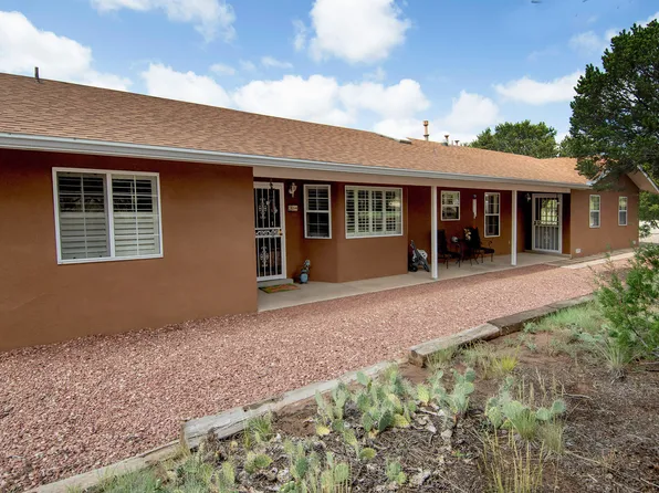 20 Liska Ln, Tijeras, NM 87059