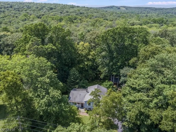 13 Fall Dr, Hardyston Twp., NJ 07460