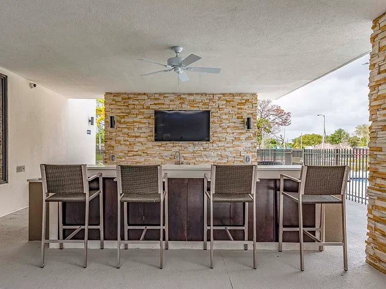 Oak Enclave — Photo 38