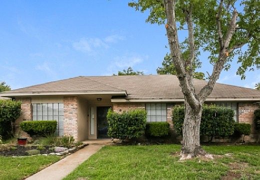 1st image of 813 Katherine Ct #813