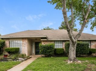 813 Katherine Ct #813, Cedar Hill, TX 75104