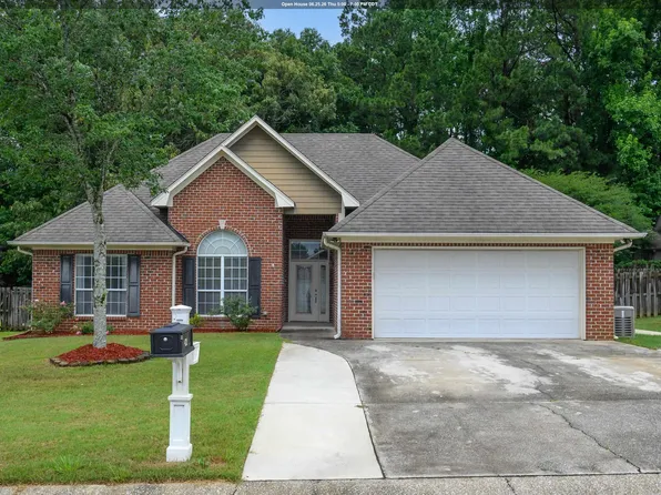 421 Summerchase Dr, Calera, AL 35040