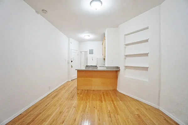 Rented by Best Apartments North Inc | media 17