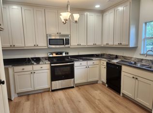 211 W Maple St, Whitewright, TX 75491