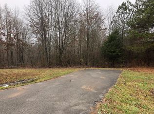 Thomas R James Dr, Morristown, TN 37813