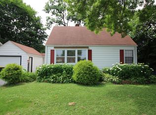 427 Krenz Ave, Cary, IL 60013