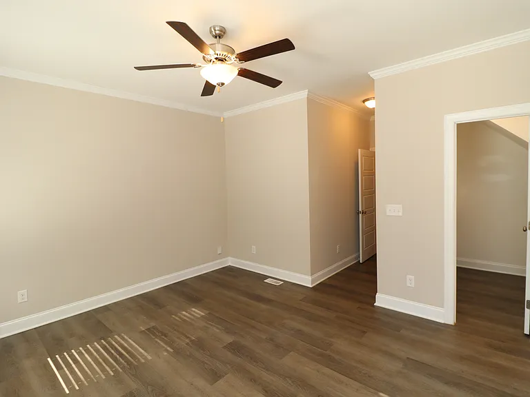 8424 Rhodes Rd — Photo 16