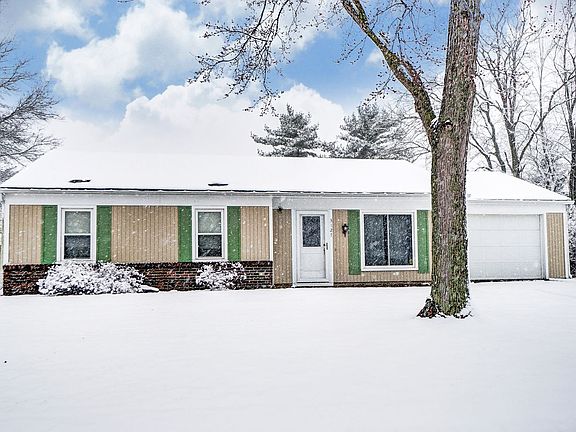 2nd image of 3127 Country Park Ln