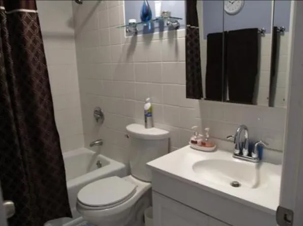 35 Desmoines Rd, Quincy, MA 02169