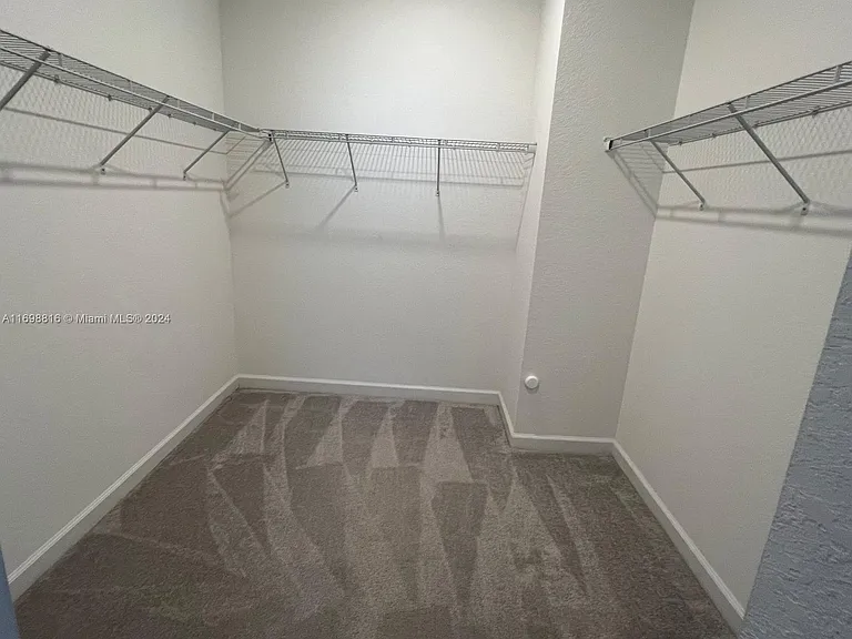 256 SW 159th Dr — Photo 8