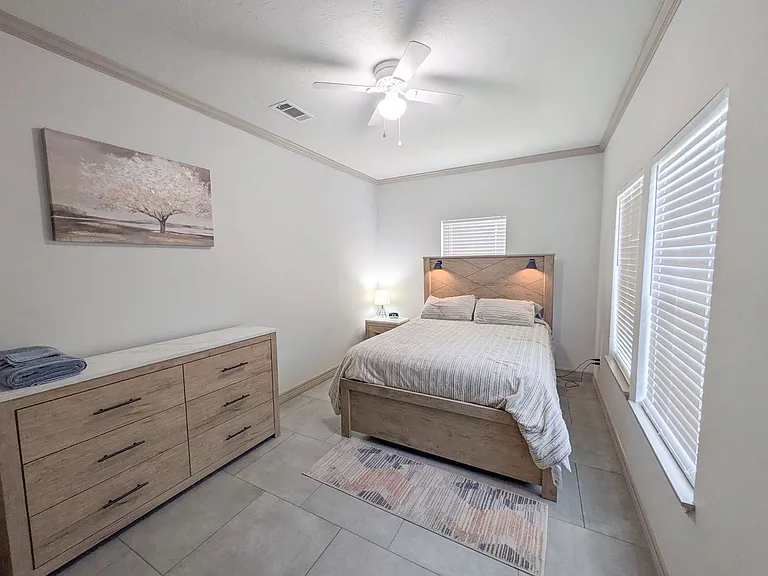 2925 Pecos St — Photo 12