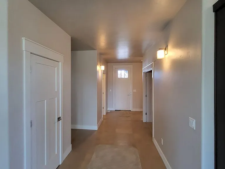 4581 SW Zenith Point Court — Photo 5