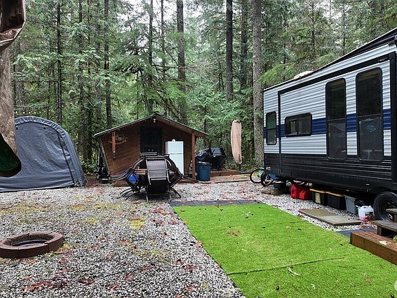 2nd image of 134 Jasper Trail