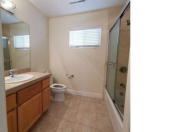 5th image of 396 S Cypress Ave
