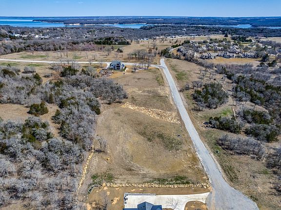 5th image of 481 Meadow Ln