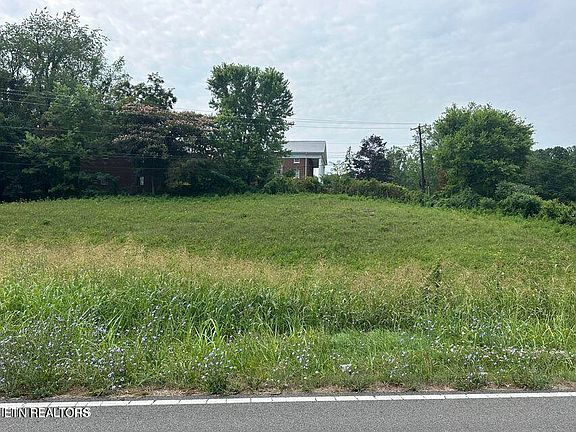 4th image of Dr Thomas Walker Rd