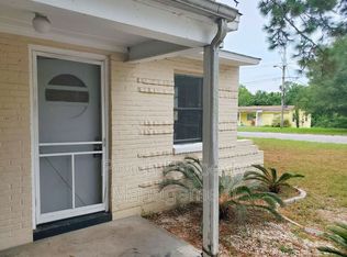 102 Ellis Dr #A, Pensacola, FL 32507