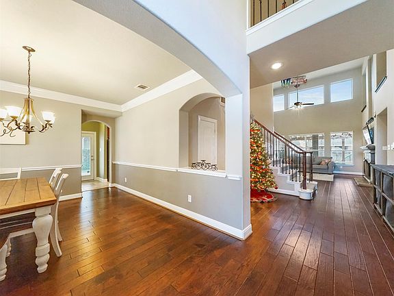 4th image of 9202 Marfield Ct