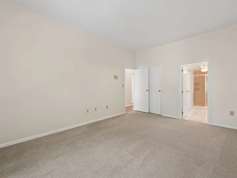 2332 Dana Ave — Photo 13