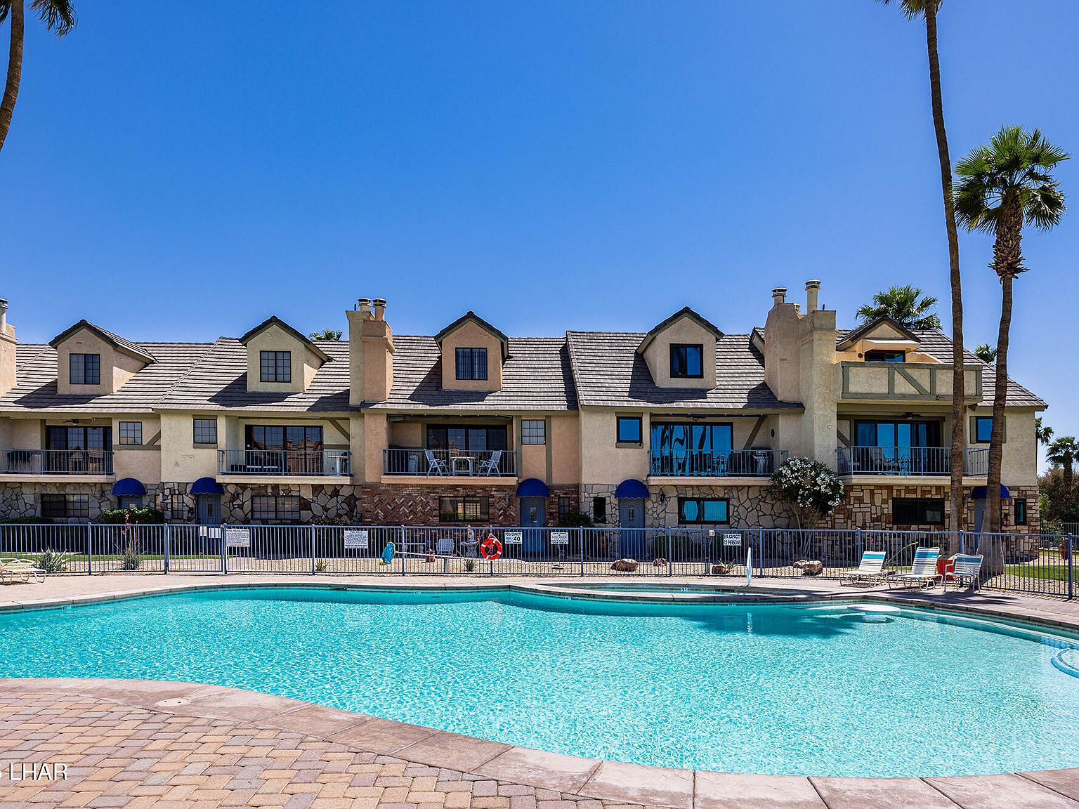 1566 Palace Way UNIT 9