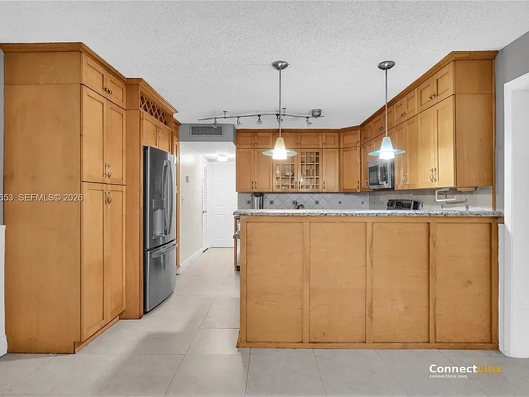 4011 Meridian Ave #21 — Photo 10