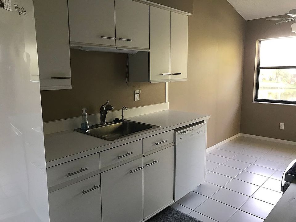 1st image of 3007 Black Oak Ct #3007