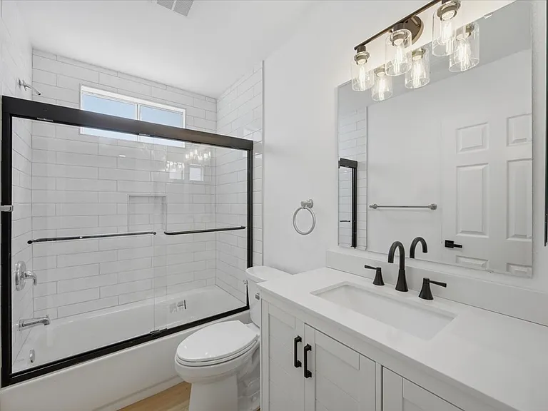 1040 W 165th Pl #1 — Photo 2