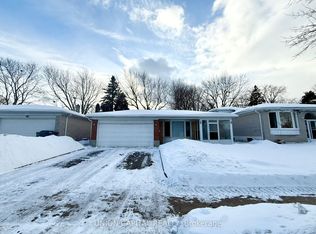 38 Deepdale Dr, Toronto, ON M1S2N5