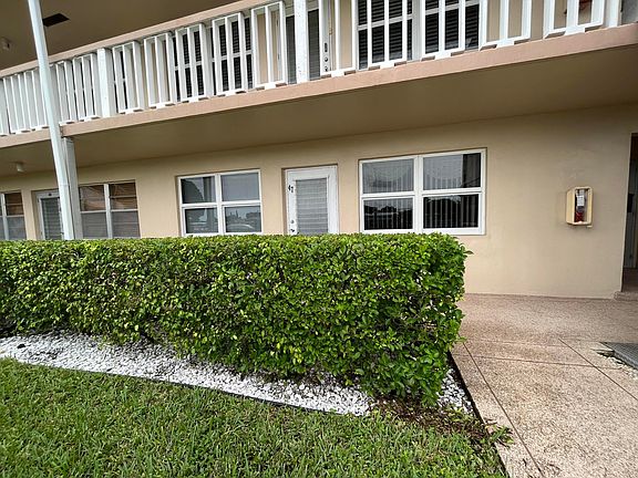 2nd image of 47 Somerset C