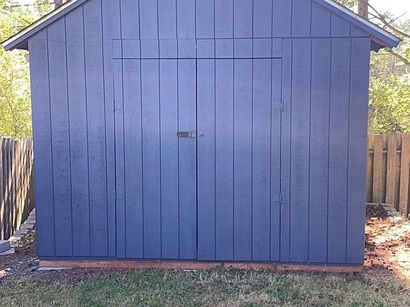 5th image of 2061 NE 9th Ave