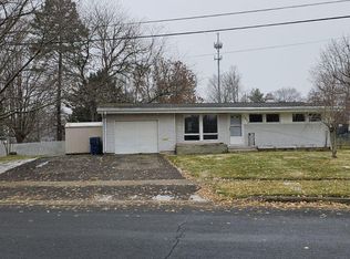 1223 Bretton Dr, Kalamazoo, MI 49006