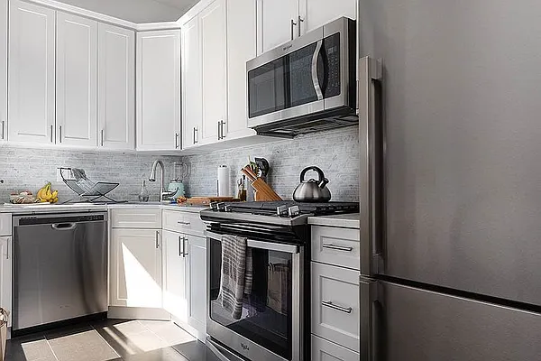 Rented by Rita S Citrin, LREB | media 27