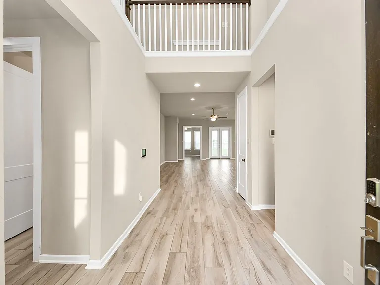 584 Santa Rosa Hills Dr — Photo 6