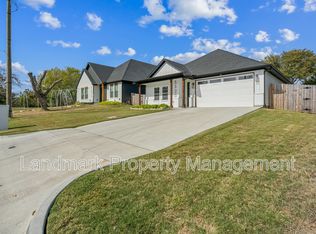 5520 Notre Dame Ave, River Oaks, TX 76114