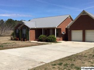 46 Hummingbird Ln, Grant, AL 35747