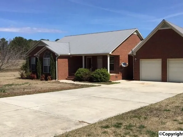 46 Hummingbird Ln, Grant, AL 35747